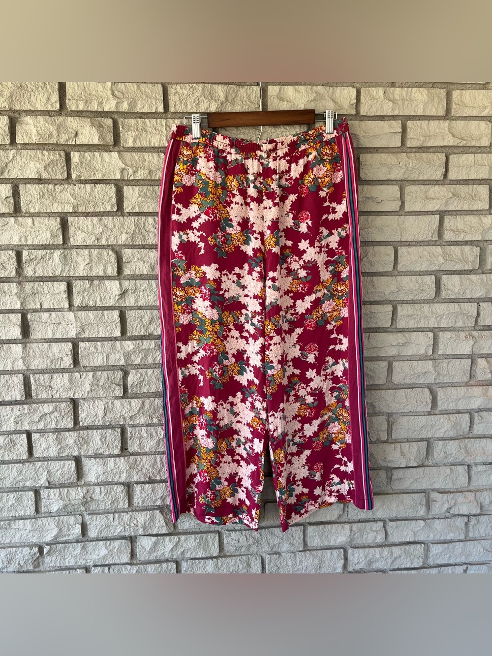 Ett:Twa Anthropologie Schuyler 
Floral Boho Cropped Wide Leg Pants 
Size Large